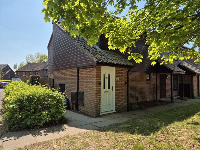 1 Bedroom Flat To Rent In Sherwood Avenue, Abingdon, OX14