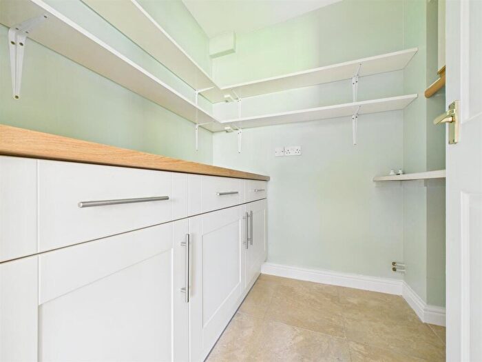 4 Bedroom Detached House For Sale In Waterside Close, Darley Abbey, Derby, DE22