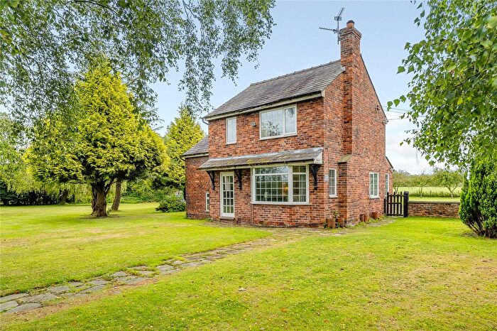 4 Bedroom Detached House For Sale In Hulme Lane, Lower Peover, Knutsford, Cheshire, WA16