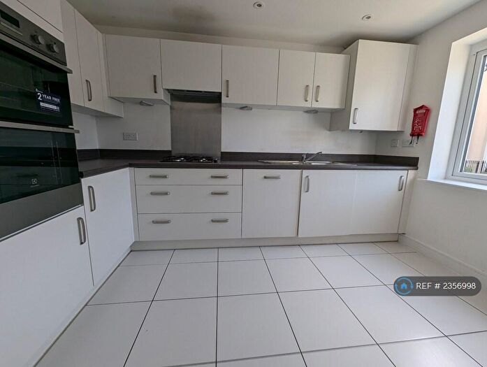 5 Bedroom Semi-Detached House To Rent In Edward Parker Road, Bristol, BS16