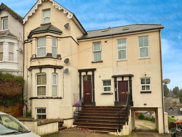 2 Bedroom Flat To Rent In Caerau Road, Newport, NP20