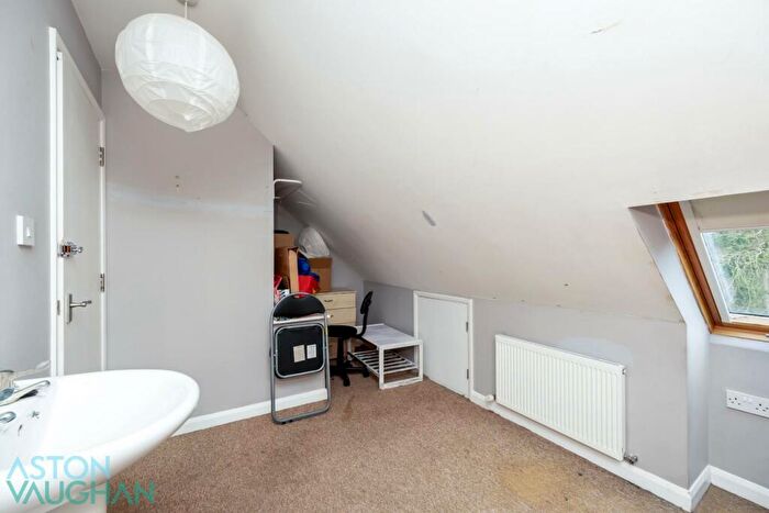6 Bedroom Detached House To Rent In Coldean Lane, Brighton, BN1