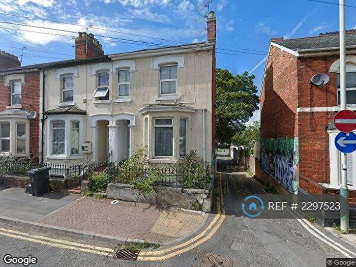 1 Bedroom Flat To Rent In Curtis Street, Swindon, SN1