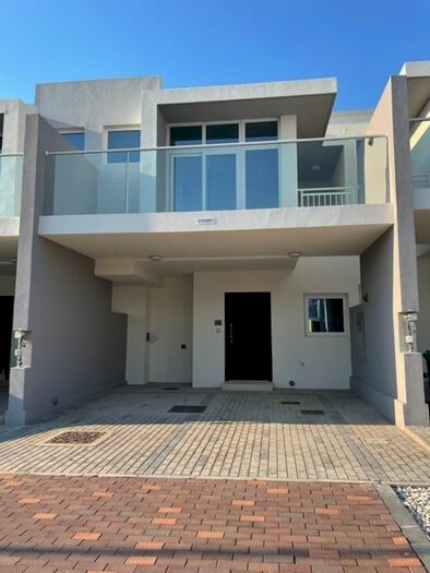 3 Bedroom Town House To Rent In Amargo Oxygen, Damac Hills 2 Dubai Uae IG11