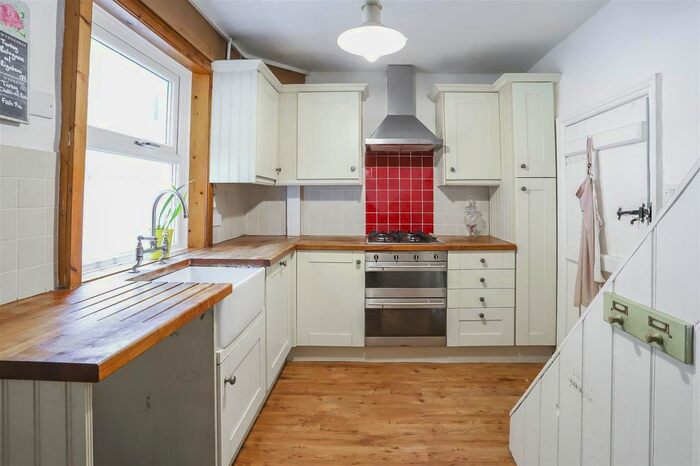 2 Bedroom Property To Rent In Pleasant Street, Heywood, OL10