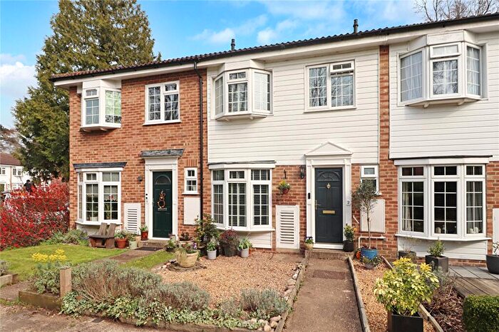 3 Bedroom Terraced House For Sale In Ockenden Gardens, Woking, Surrey, GU22