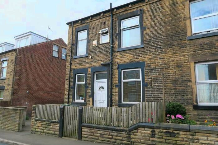 2 Bedroom Property To Rent In Airedale Terrace Morley, LS27