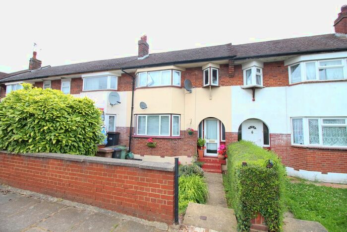 3 Bedroom Terraced House To Rent In Wilsden Avenue, Luton, LU1
