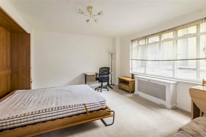 Studio To Rent In University Street, London, WC1E