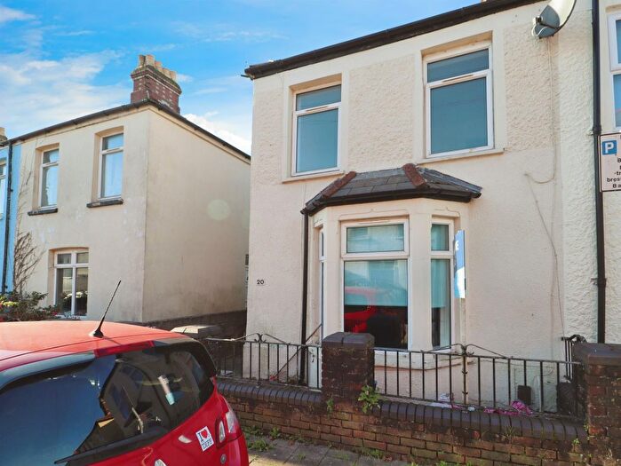 2 Bedroom Semi Detached House For Sale In Lewis Street, Cardiff, CF11