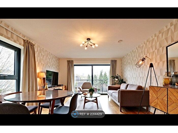 2 Bedroom Flat To Rent In Forty Avenue, Brent, Wembley, HA9