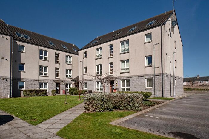 2 Bedroom Flat To Rent In Brimmond View, Stoneywood, Bucksburn, Aberdeen, AB21