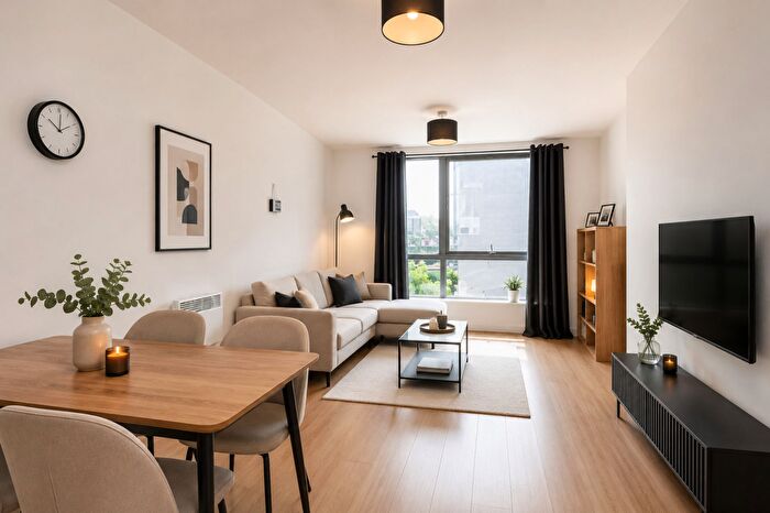 1 Bedroom Apartment For Sale In High Street, Stratford, E15