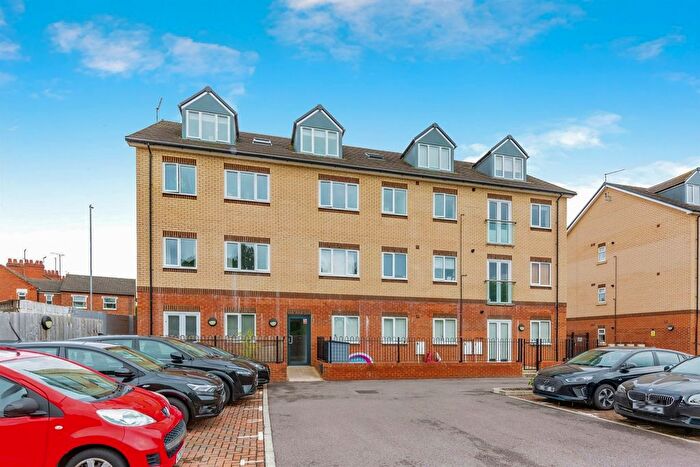 2 Bedroom Flat To Rent In St. Andrews Road, Northampton, NN2