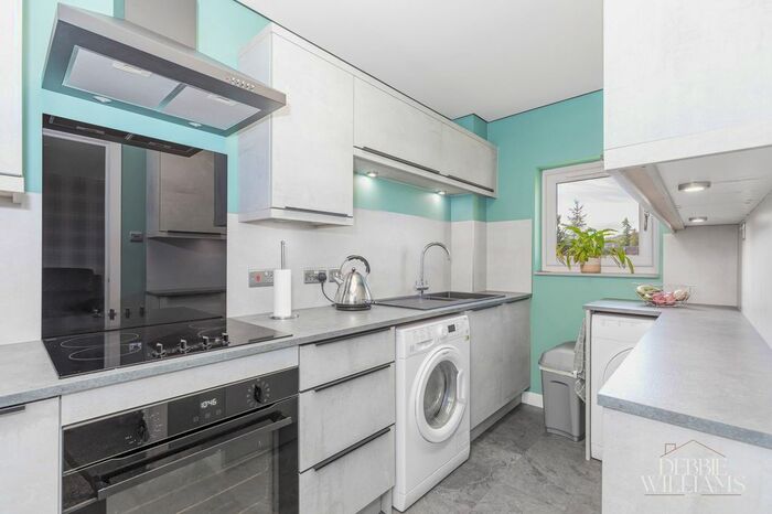 2 Bedroom Flat For Sale In Craigard Road, Callander, FK17