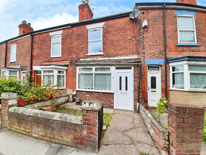 2 Bedroom Terraced House For Sale In Jubilee Crescent, Gainsborough, DN21