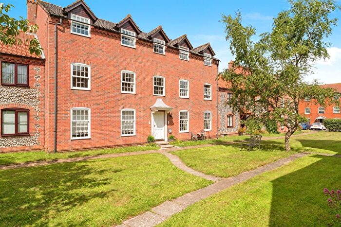2 Bedroom Flat For Sale In Runton House Close, West Runton, Cromer, NR27