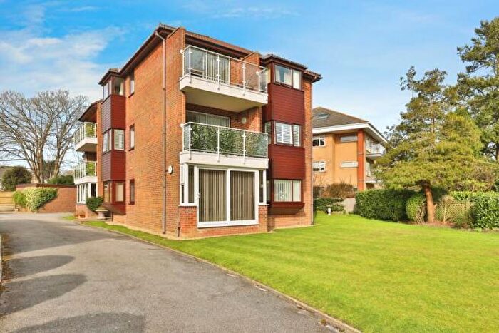 2 Bedroom Apartment To Rent In Grosvenor Road, Westbourne, BH4