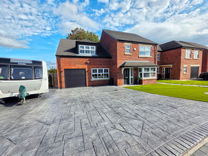 4 Bedroom Detached House For Sale In Willow Mews, Grimethorpe, Barnsley, S72