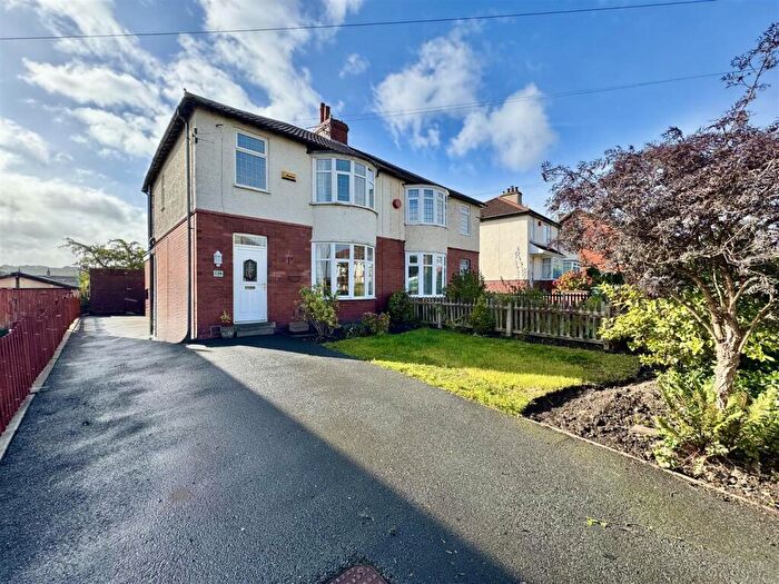 3 Bedroom Semi-Detached House For Sale In Long Lane, Dalton, Huddersfield, HD5