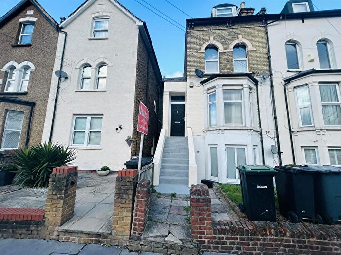 1 Bedroom Flat For Sale In Albert Road, London, SE25