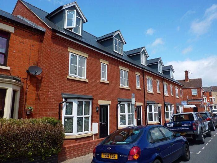 3 Bedroom Terraced House To Rent In Bruce Street, St James, Northampton, NN5