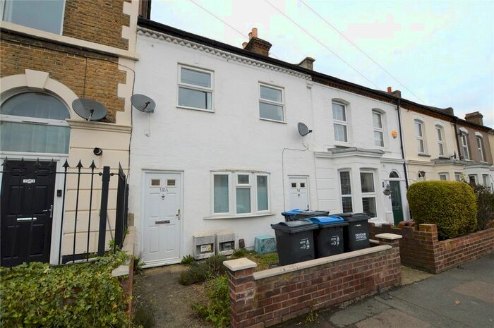 Studio To Rent In Holland Road, London, SE25