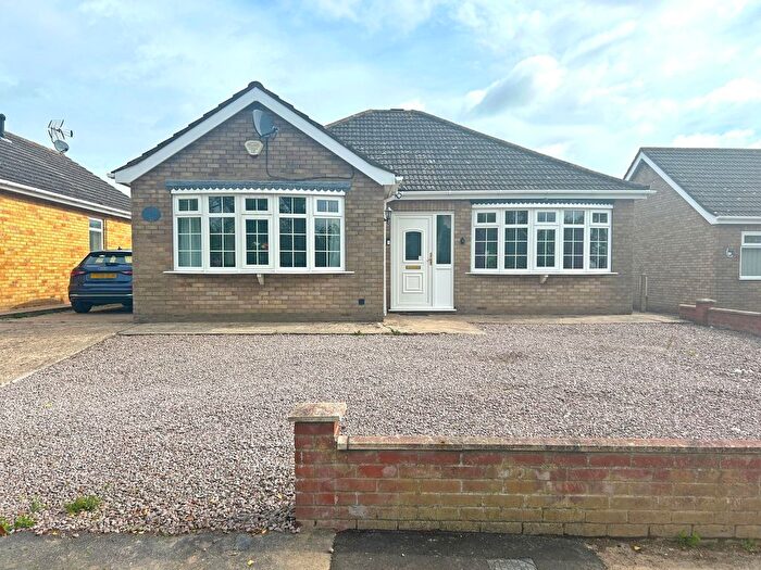 3 Bedroom Bungalow For Sale In Hall Lane, Burgh Le Marsh, Skegness, Lincolnshire, PE24