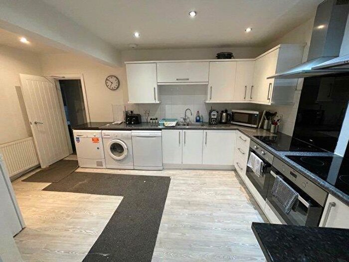 1 Bedroom Semi-Detached House To Rent In Whinney Hill, Durham City, DH1
