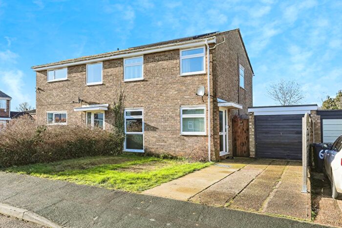 3 Bedroom Property To Rent In Bramley Way, Cambridge, CB23