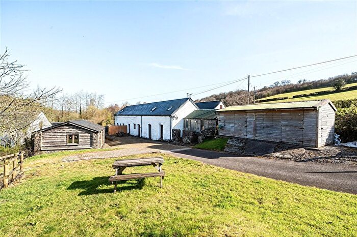 6 Bedroom Detached House For Sale In Cwmcamlais, Brecon, Powys, LD3