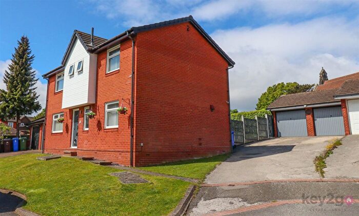 4 Bedroom Detached House For Sale In Grassington Close, Hackenthorpe, Sheffield, S12