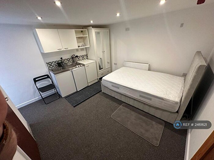 Studio To Rent In Fishponds Rd, Bristol, BS5