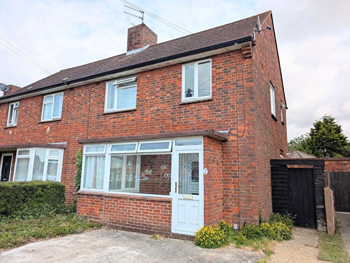 4 Bedroom Semi-Detached House To Rent In Exton Road, Chichester, PO19