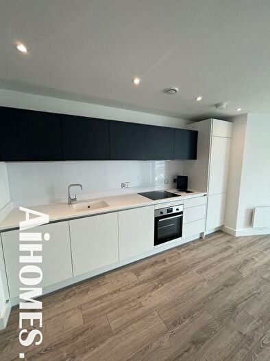 1 Bedroom Flat To Rent In Thr, Silvercroft Street, Manchester, M15