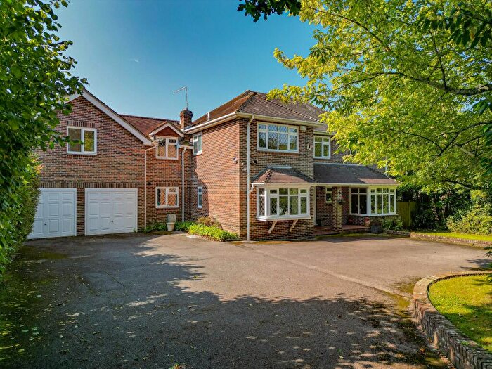 5 Bedroom Detached House For Sale In Chapel Lane, Curdridge, SO32