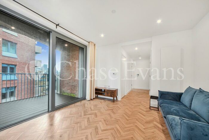 1 Bedroom Apartment To Rent In River Apartments, Three Waters, Bow, E3