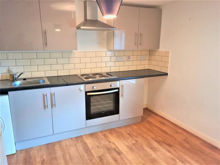 2 Bedroom Flat To Rent In Wisbech Road, Outwell, Wisbech, PE14