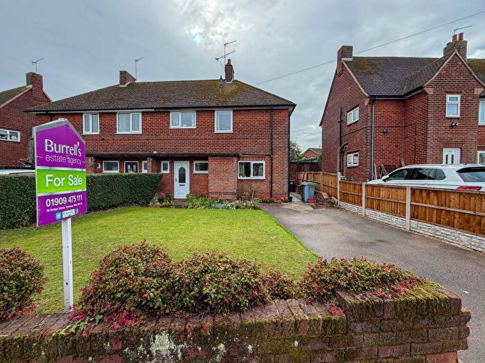 3 Bedroom Semi-Detached House For Sale In Prince Charles Road, Worksop, S81