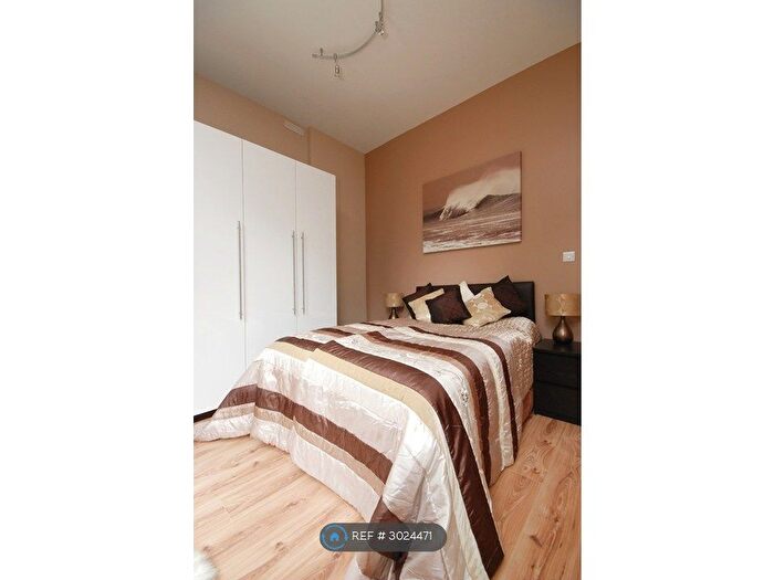 4 Bedroom Flat To Rent In Christchurch Avenue, London, NW6