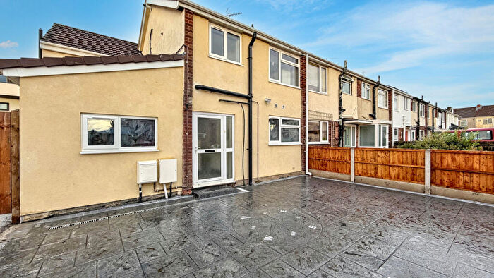 6 Bedroom House To Rent In Church Leaze, Bristol, , Gb, BS11