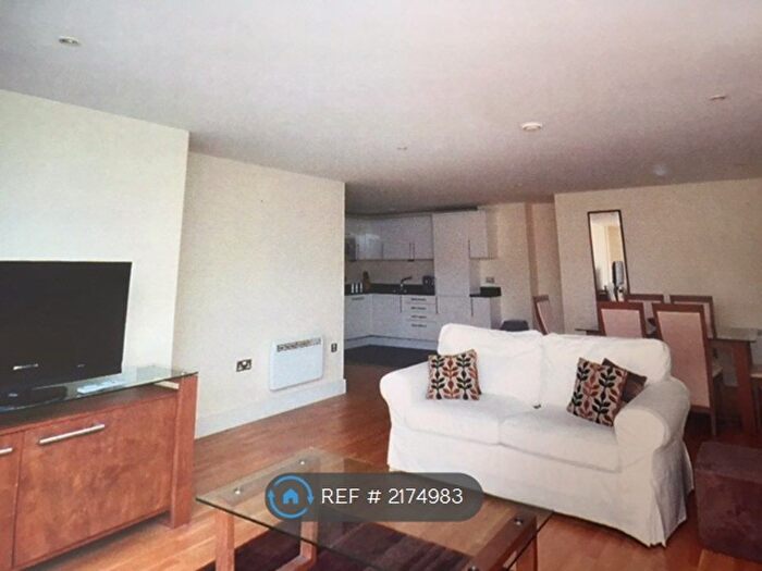 2 Bedroom Flat To Rent In Highbury, London, N5