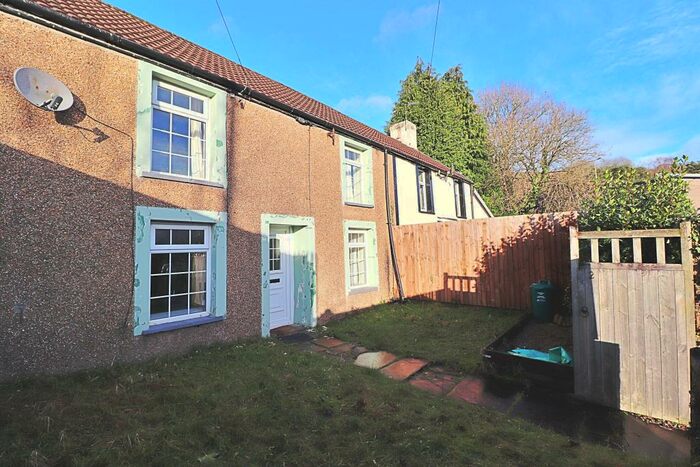 3 Bedroom Cottage To Rent In Heol Groeswen, Upper Boat, Pontypridd, CF37
