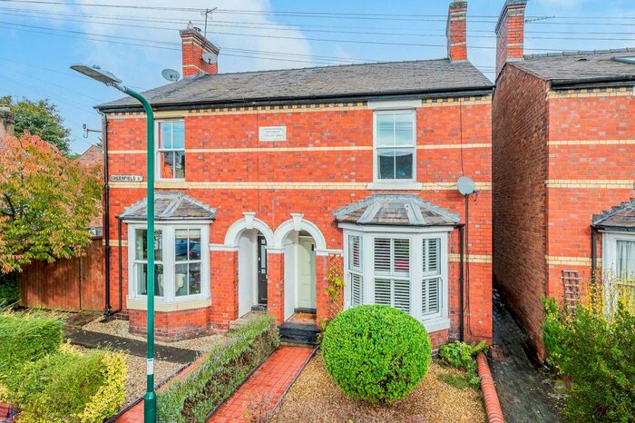 3 Bedroom Semi-Detached House For Sale In Greenfield Street, Greenfields, Shrewsbury, SY1