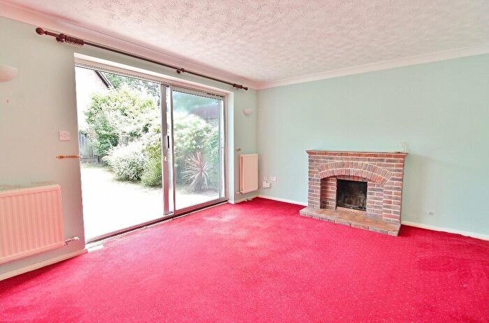 4 Bedroom Detached House For Sale In Marks Tey Road, Stubbington, Fareham, PO14