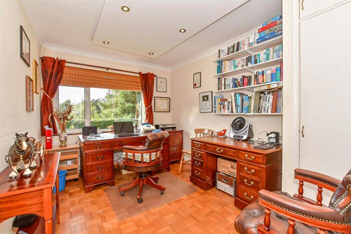 3 Bedroom Detached Bungalow For Sale In Cliff Road, Seabrook, Hythe, Kent, CT21