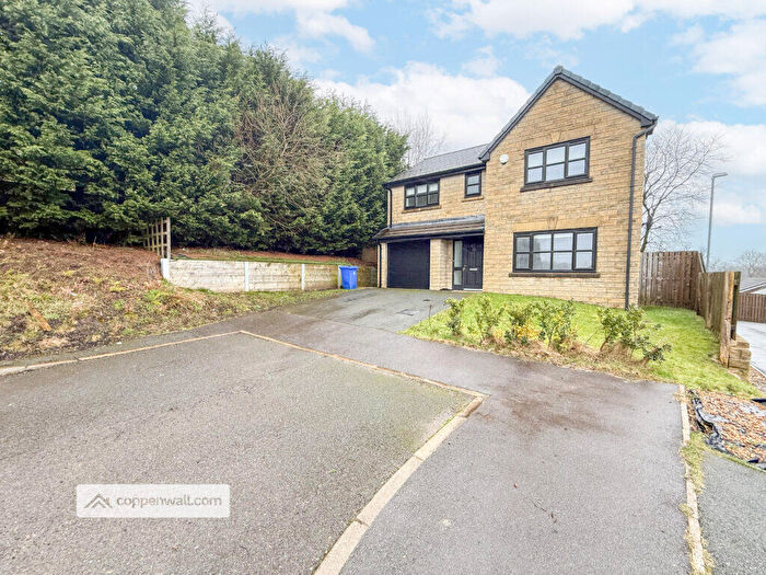 4 Bedroom Detached House For Sale In Oaklands Drive, Rawtenstall, Rossendale, BB4