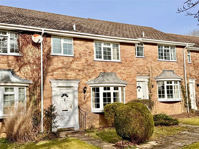 3 Bedroom Terraced House For Sale In Grafton Gardens, Pennington, Lymington, Hampshire, SO41