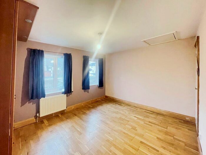 2 Bedroom Terraced House To Rent In Lyon Street Southampton, SO14