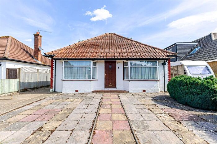 3 Bedroom Detached Bungalow For Sale In Glenalla Road, Ruislip, HA4